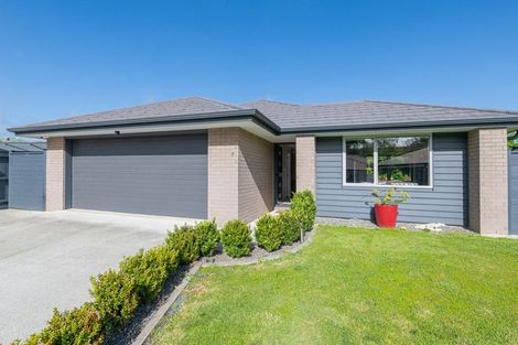 Photo of property in 7 Riverboat Lane, Helensville, 0800