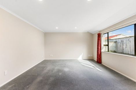 Photo of property in 12 Massey Street, Elderslea, Upper Hutt, 5018