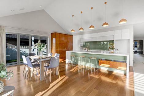 Photo of property in 1 Gleneagles Way, Waiwhakaiho, New Plymouth, 4312