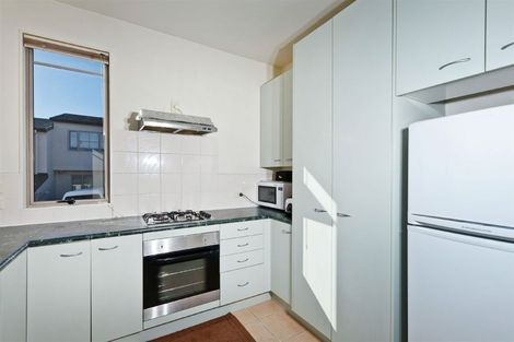 Photo of property in 1/32 Fields Parade, Oteha, Auckland, 0632