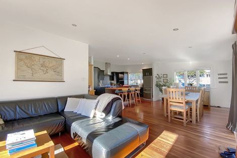 Photo of property in 209 Victoria Road, Devonport, Auckland, 0624