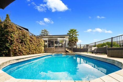 Photo of property in 81 Bleakhouse Road, Howick, Auckland, 2014