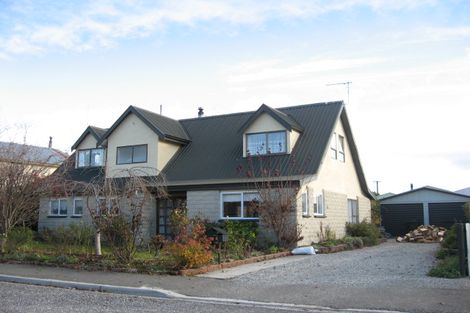 Photo of property in 4 Clutha Street, Alexandra, 9320
