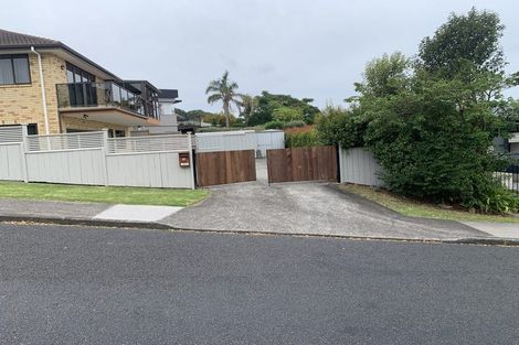 Photo of property in 2a Castleton Drive, Howick, Auckland, 2014