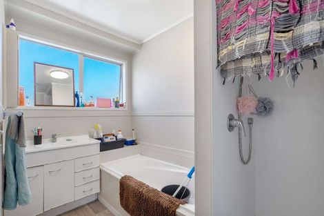 Photo of property in 6 Karina Place, Glen Eden, Auckland, 0602