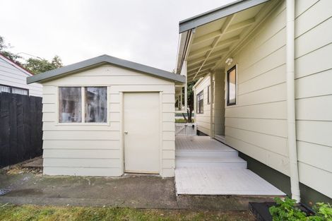 Photo of property in 2 Peter Hall Drive, Kelvin Grove, Palmerston North, 4414