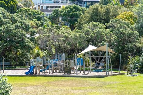 Photo of property in 58 Rothesay Bay Road, Rothesay Bay, Auckland, 0630