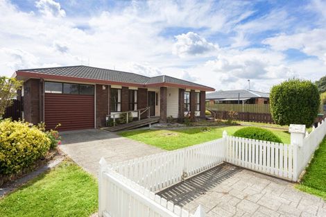 Photo of property in 12 Jasmine Avenue, Dinsdale, Hamilton, 3204