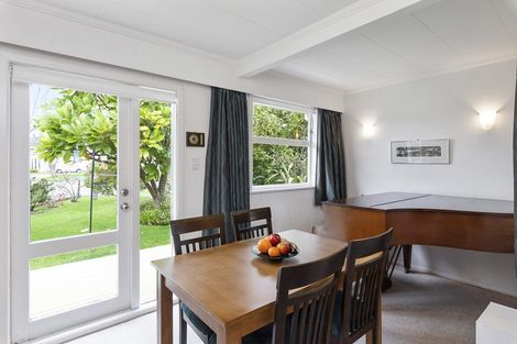 Photo of property in 9 Nimmo Avenue West, Waikanae, 5036