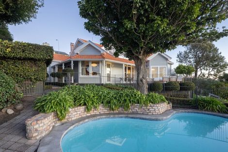 Photo of property in 153 Thompson Road, Bluff Hill, Napier, 4110