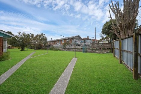 Photo of property in 2/62 Great South Road, Papakura, 2110