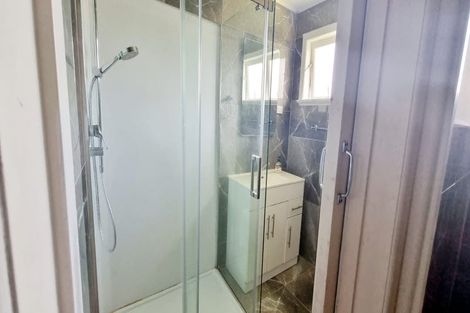 Photo of property in 49 Larnoch Road, Henderson, Auckland, 0610