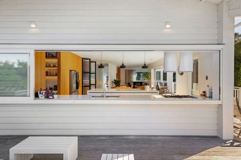 Photo of property in 252 Okura River Road, Long Bay, Albany, 0792