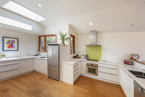 Photo of property in 12 Thorby Street, Northland, Wellington, 6012