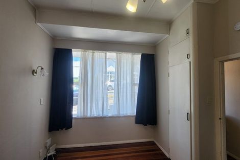 Photo of property in 62 Thompson Street, Mount Cook, Wellington, 6011