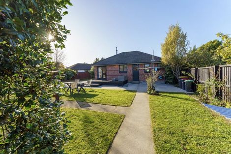 Photo of property in 12 Kyeburn Place, Avonhead, Christchurch, 8042