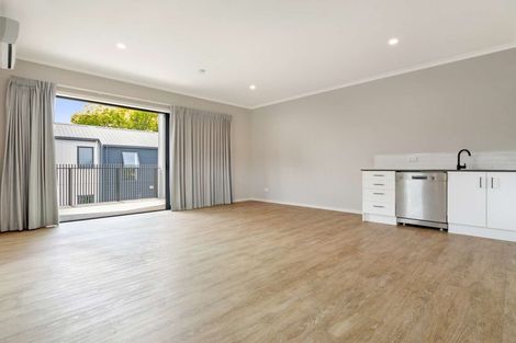 Photo of property in 14u3 Abbotsford Street, Whitiora, Hamilton, 3200