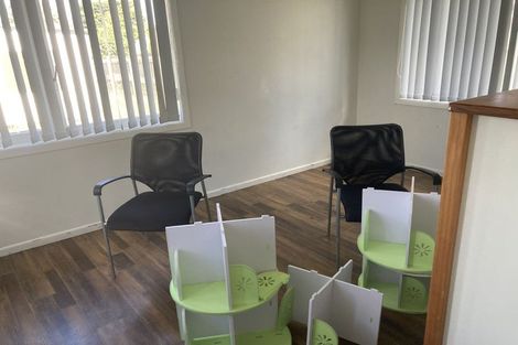 Photo of property in 2/51 Jillteresa Crescent, Half Moon Bay, Auckland, 2012