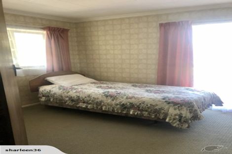 Photo of property in 37 Branch Road, Highlands Park, New Plymouth, 4312