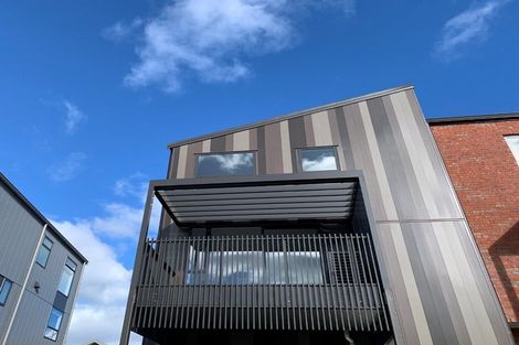 Photo of property in 8/2 Rangitamiro Place, Hobsonville, Auckland, 0616