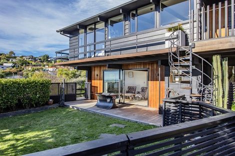 Photo of property in 65 Cannon Hill Crescent, Mount Pleasant, Christchurch, 8081