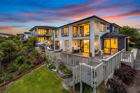 Photo of property in 4 Copper Lane, Long Bay, Auckland, 0630