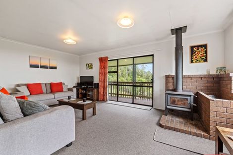 Photo of property in 1880 Mangorei Road, Mangorei, New Plymouth, 4371