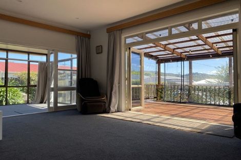 Photo of property in 26 Hay Street, Wainuiomata, Lower Hutt, 5014