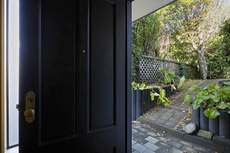 Photo of property in 72a Tukapa Street, Westown, New Plymouth, 4310