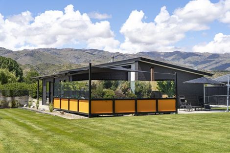 Photo of property in 34 Perriam Place, Mount Pisa, Cromwell, 9383