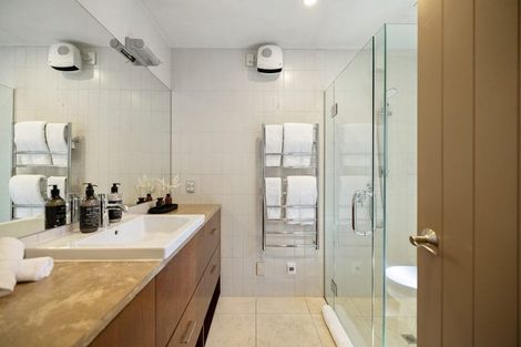 Photo of property in 2a London Lane, Queenstown, 9300