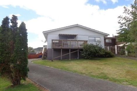 Photo of property in 1/3 Flagstaff Place, Massey, Auckland, 0614