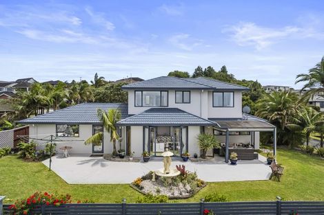 Photo of property in 95 Grovenor Drive, Orewa, 0931