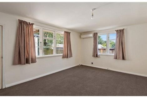 Photo of property in 34 Roche Avenue, Upper Riccarton, Christchurch, 8041