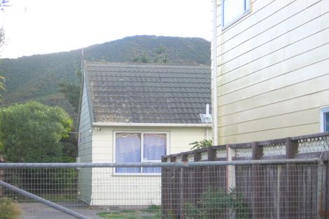 Photo of property in 304 Mitchell Street, Brooklyn, Wellington, 6021