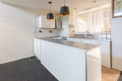 Photo of property in 29k Springs Road, Parakai, 0830