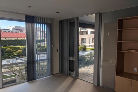 Photo of property in Sanctum Apartment, 10 Ebor Street, Te Aro, Wellington, 6011