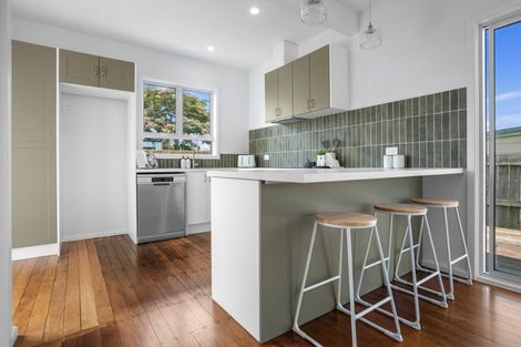 Photo of property in 46 Beach Road, Katikati, 3129
