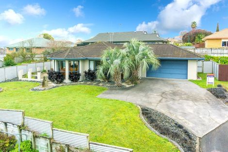 Photo of property in 14 Pointon Glade, Grandview Heights, Hamilton, 3200