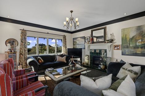 Photo of property in 16 Hinewa Road, Otumoetai, Tauranga, 3110