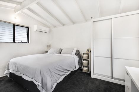 Photo of property in 8 Orakau Road, Mangere East, Auckland, 2024