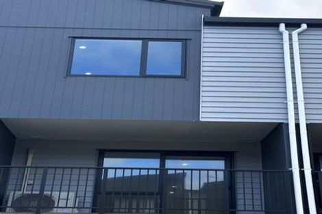 Photo of property in 14 Raupeti Lane, Henderson, Auckland, 0612