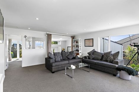 Photo of property in 47 Ashton Fitchett Drive, Brooklyn, Wellington, 6021