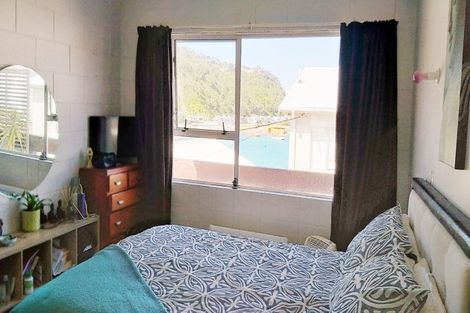 Photo of property in 201u3 Derwent Street, Island Bay, Wellington, 6023