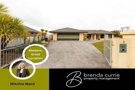 Photo of property in 2 Fernlea Avenue, Kelvin Grove, Palmerston North, 4414