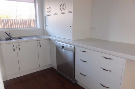 Photo of property in 11 Powell Crescent, Ilam, Christchurch, 8041
