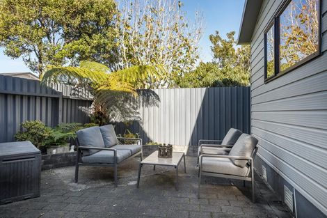 Photo of property in 2/27 Tama Street, Alicetown, Lower Hutt, 5010
