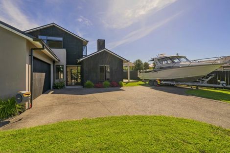 Photo of property in 14 Leeward Drive, Whitianga, 3510