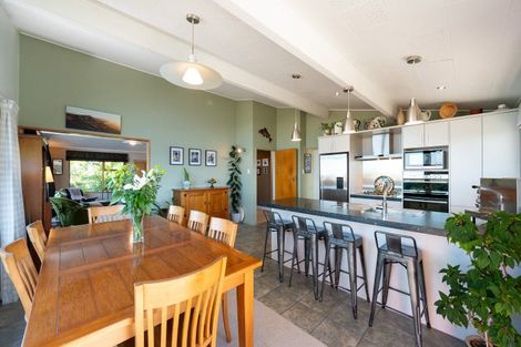 Photo of property in 33 Enfield Road, Hospital Hill, Napier, 4110