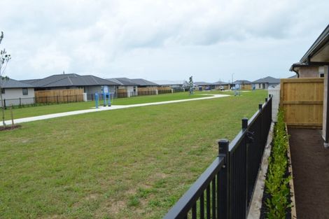 Photo of property in 16 Naeo Close, Papamoa Beach, Papamoa, 3118